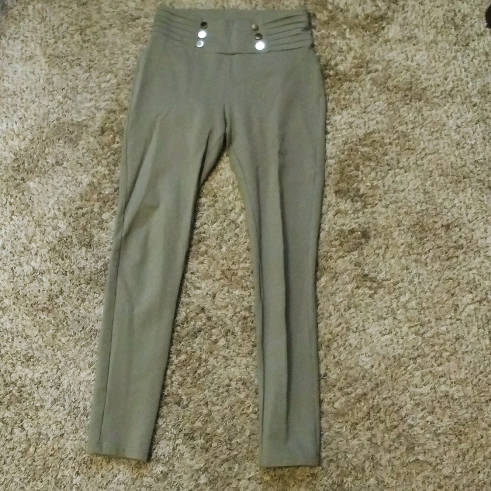 3/$30 Sale!! Sublime Fashion Green Skinny pants
